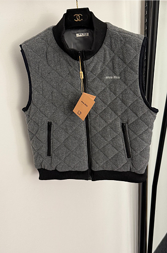 Grey Quilted Zip-up Vest