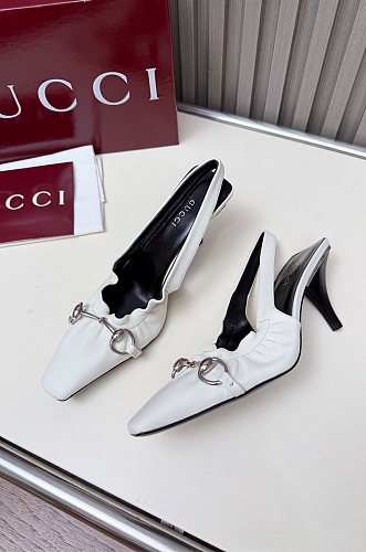 Women's Vittoria Slingback Pump with Elastic