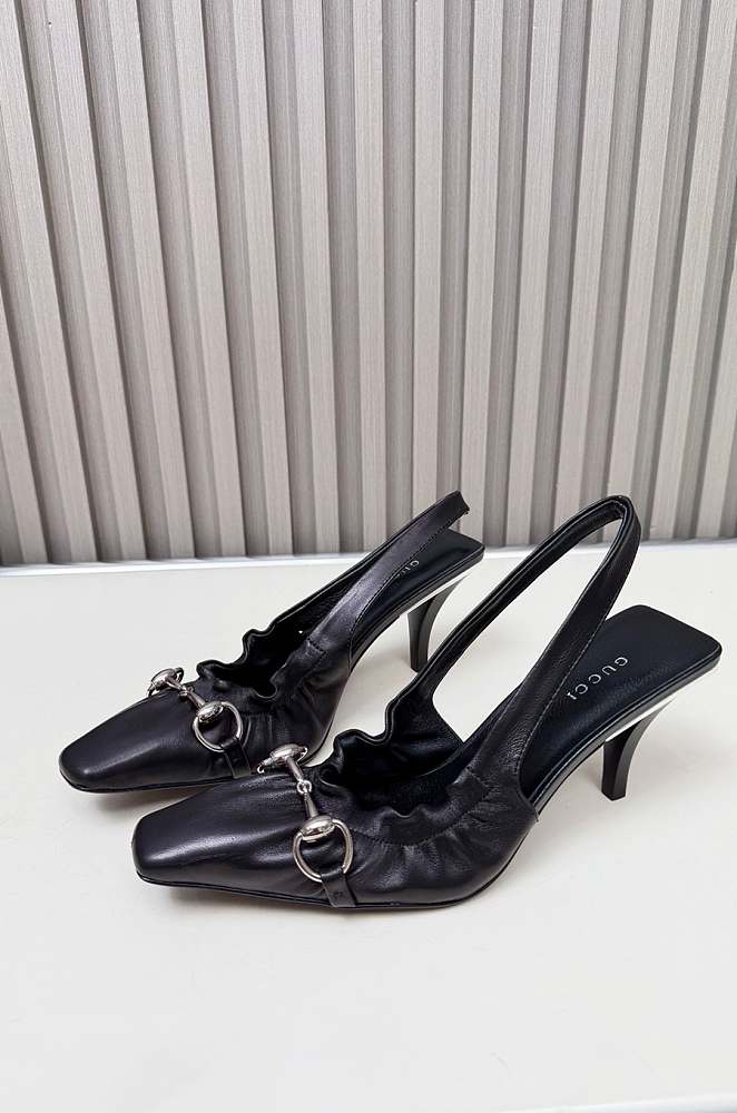 Women's Vittoria Slingback Pump with Elastic