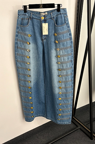 Buttons-Detailed Baggy Jeans Denim Jeans