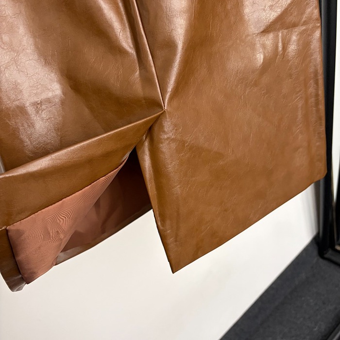 LEATHER PENCIL SKIRT