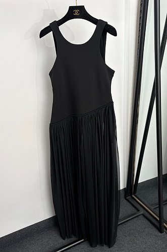 Valiant Midi Dress