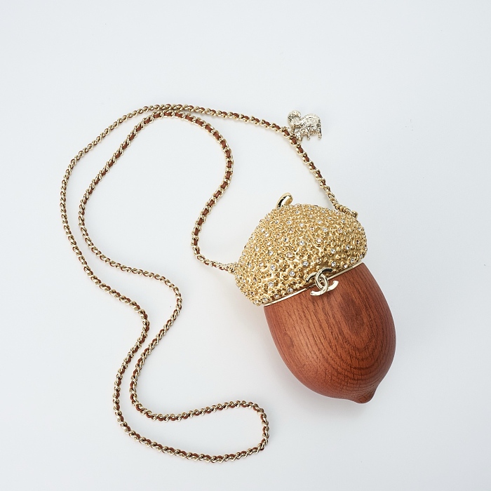 Acorn Minaudiere