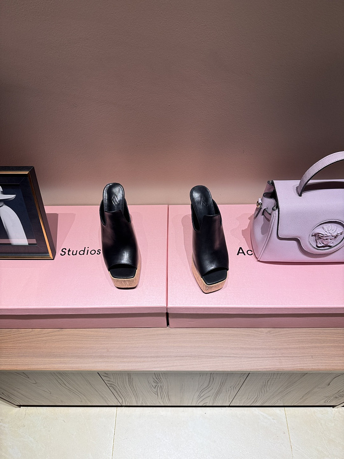 140mm Irmelin Heeled Mules