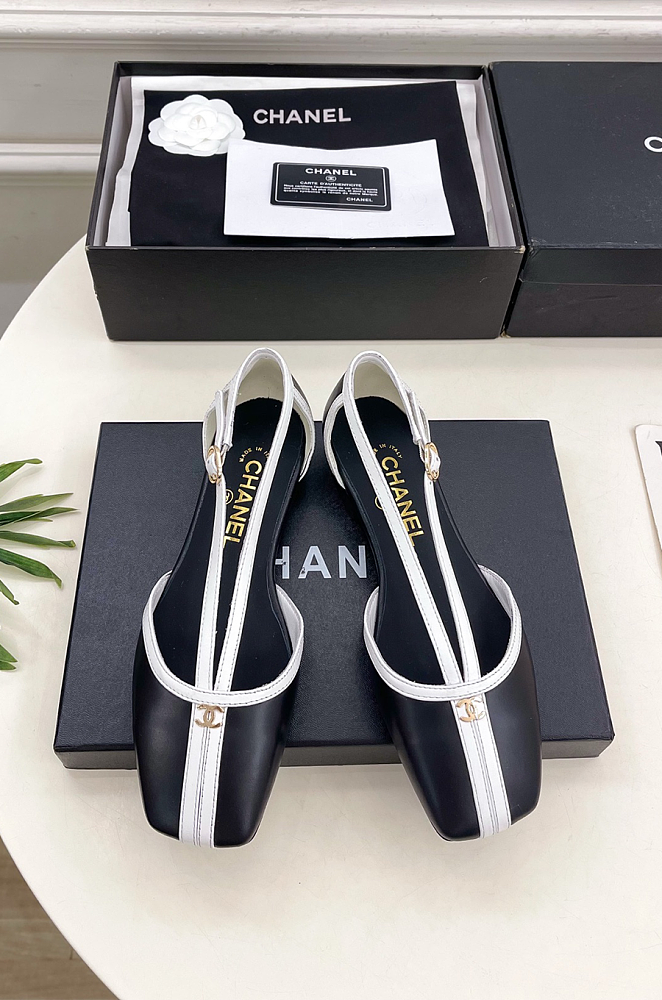 Chanel Mary Janes in Black & White  Calfskin