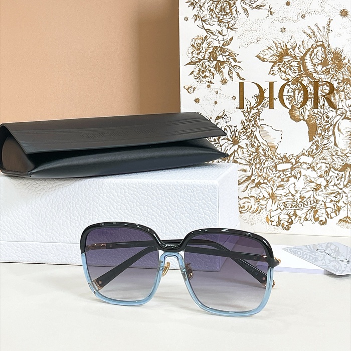 Dior Twincolors S1F Shiny Burgundy and Transparent Pink Square Sunglasses