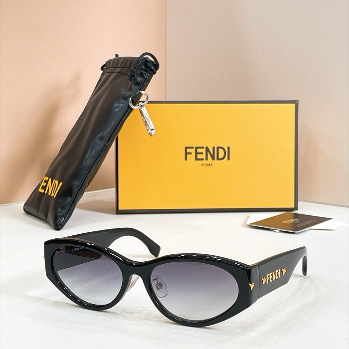 Fendi Screen Low Bridge Fit Black Sunglasses
