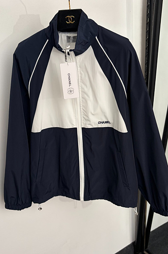 Colorblock Letter Embroidered Mesh Lined Nylon Windbreaker Jacket