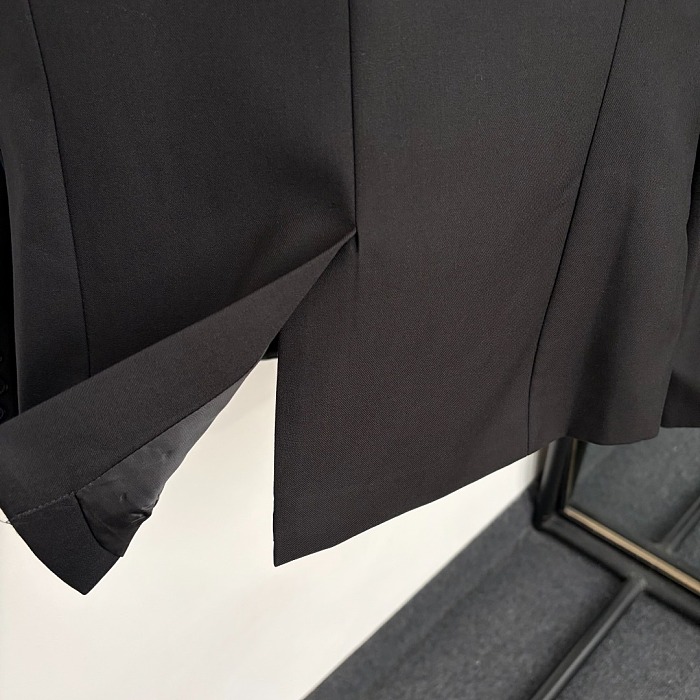 Bow Letter Embroidered Badge Slim Fit Long Sleeve Blazer