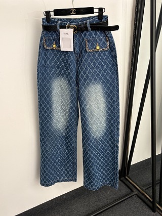 Chain Decorated Flap Pocket Raw Hem Jacquard Argyle Denim Pants