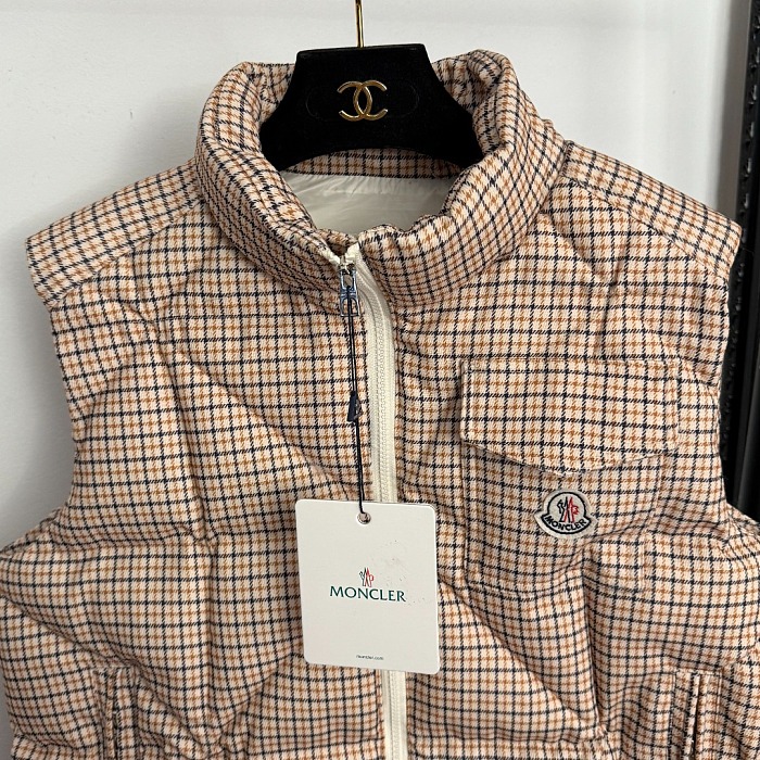 Vintage Plaid Embroidered Icon Patch Cotton Puffer Vest