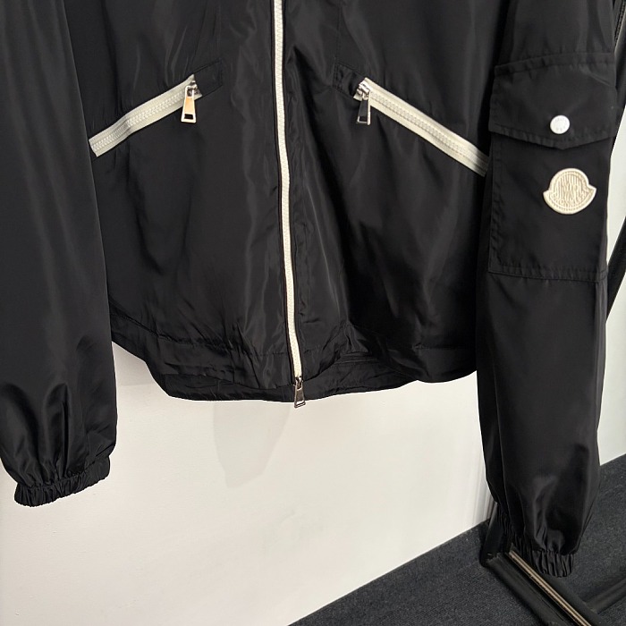 Drawstring Hooded Zipper Pocket Nylon Windbreaker Jacket