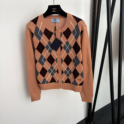 Contrast Argyle Pattern Wool Blend Long Sleeve Knit Cardigan
