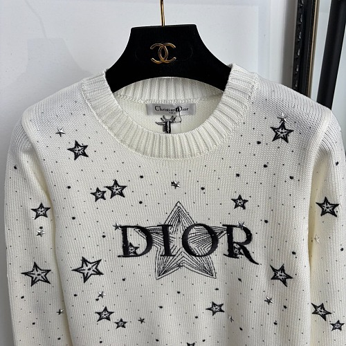 Star Rhinestone Letter Embroidery Crew Neck Knit Sweater