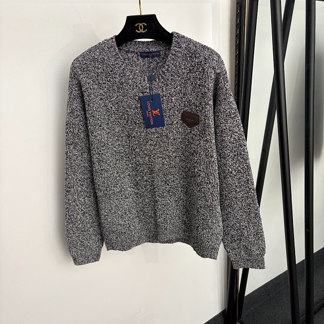 Cozy Faux Leather Patch Graphic Pullover Knit Sweater Top