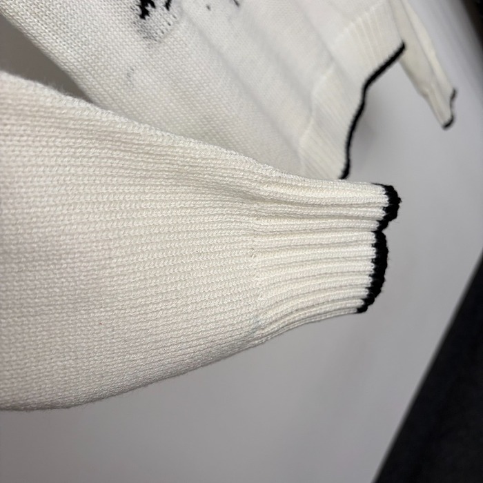 Chic Equestrian Letter Graphic Knit Pullover Top