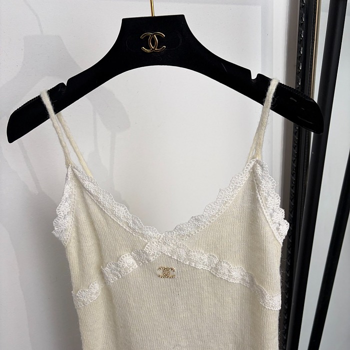 Scallop Lace Trim Cashmere Knit Cami Tank Top
