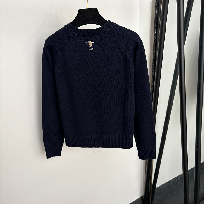 Polygon Rhinestone Letter Embroidered Crew Neck Knit Pullover