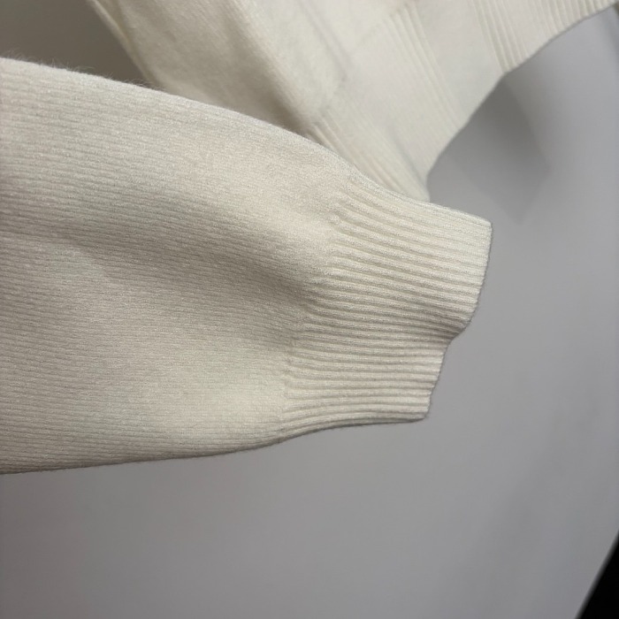 Raised Letter Print Polo Collar Knit Top