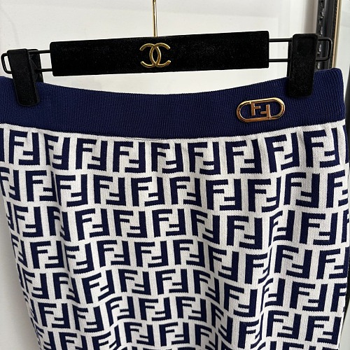 Chic Monogram Letter Jacquard Bodycon Knit Mini Skirt