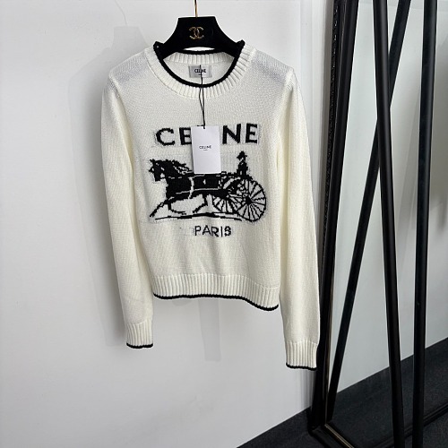 Chic Equestrian Letter Graphic Knit Pullover Top