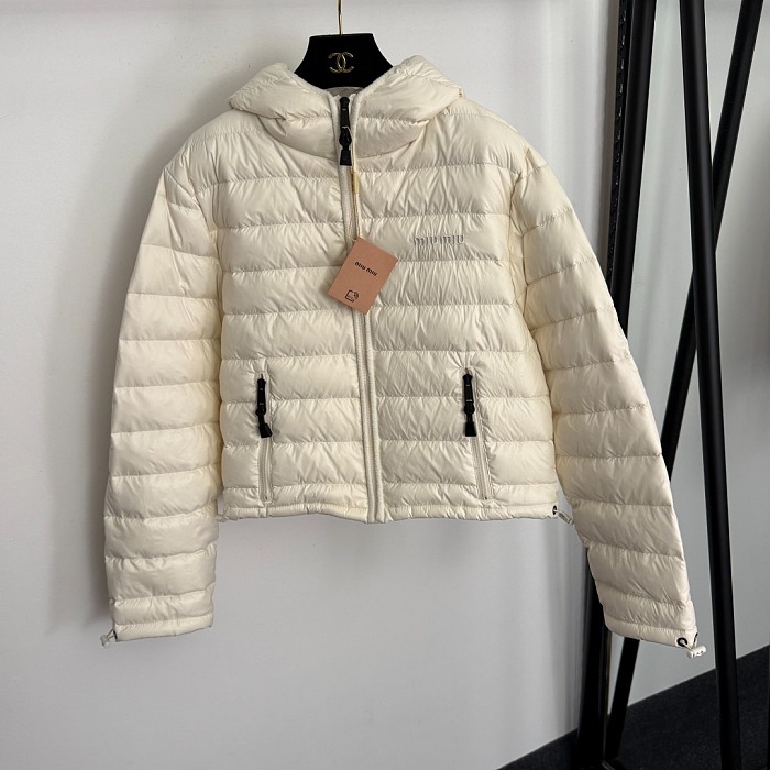 Embroidered Letter Lightweight Hooded Puffer Jacket
