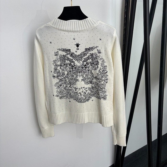 Star Rhinestone And Butterfly Embroidered V-Neck Knit Cardigan