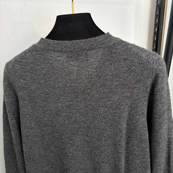 Letter Print V-Neck Wool Knit Pullover Sweater