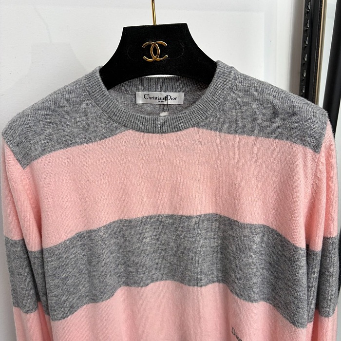 Contrast Striped Letter Embroidered Wool Knit Pullover Top