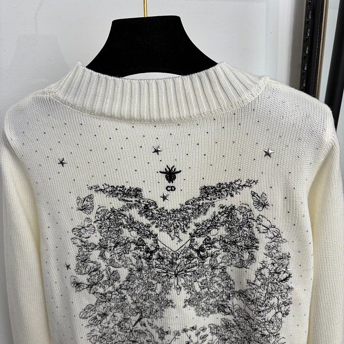 Star Rhinestone And Butterfly Embroidered V-Neck Knit Cardigan