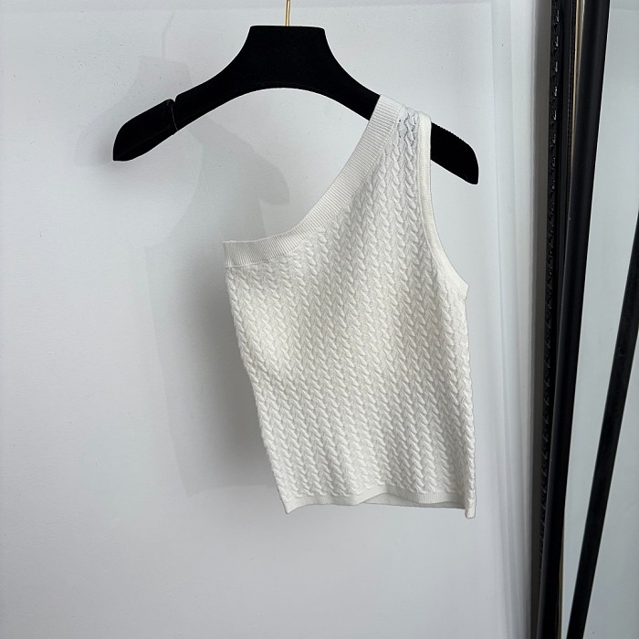 Chic Rhinestone Brooch One Shoulder Knit Tank Top With Chest Pads