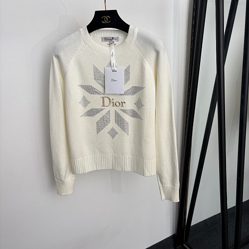 Polygon Hotfix Rhinestone Letter Embroidered Crew Neck Knit Pullover
