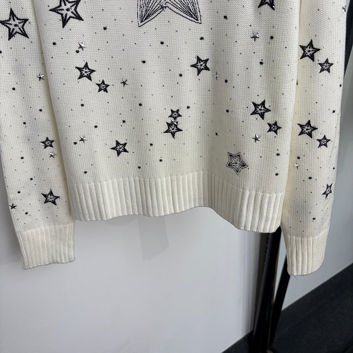 Star Rhinestone Letter Embroidery Crew Neck Knit Sweater