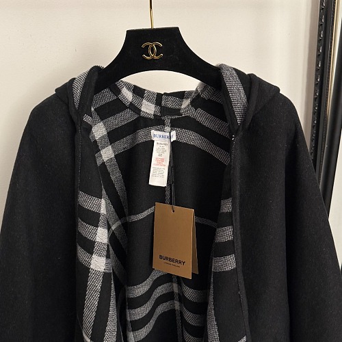 Contrast Plaid Reversible Hooded Knit Cape Jacket