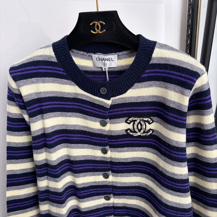 Contrast Striped Beaded Letter Print Knit Cardigan