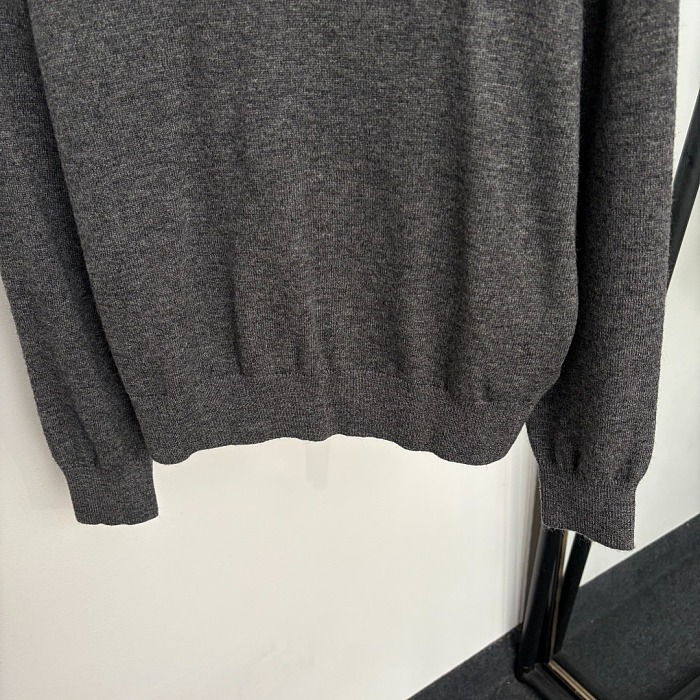 Letter Print V-Neck Wool Knit Pullover Sweater