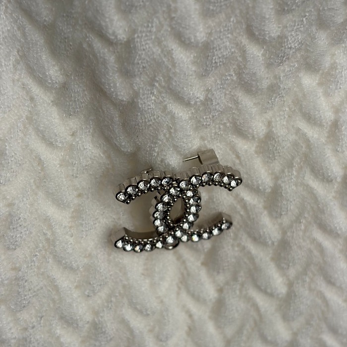 Chic Rhinestone Brooch One Shoulder Knit Tank Top With Chest Pads