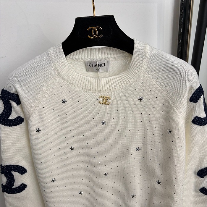 Toweling Embroidered Star Rhinestone Pullover Knit Sweater
