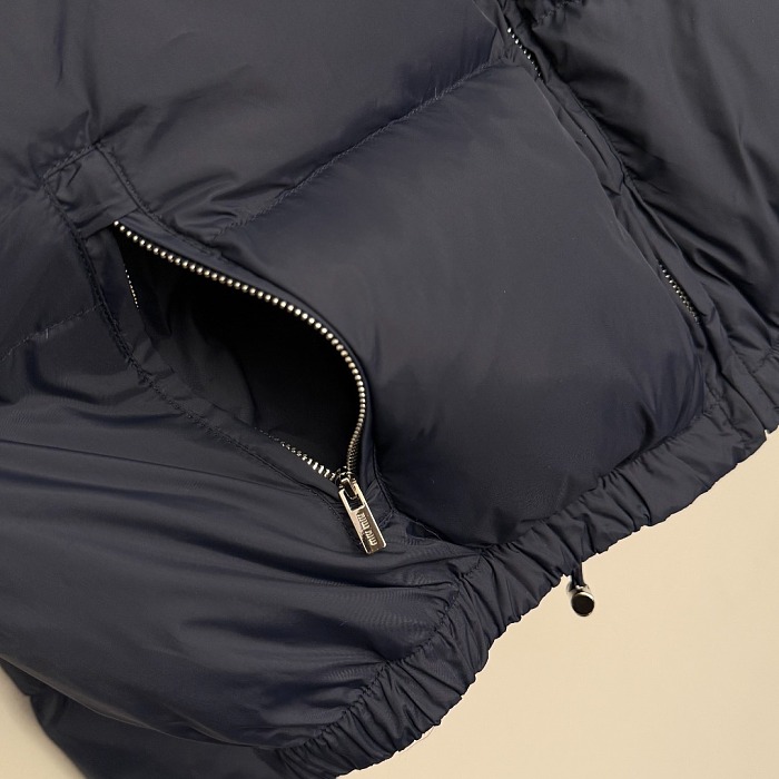 Contrast Trim Letter Patch Zip Up Puffer Jacket