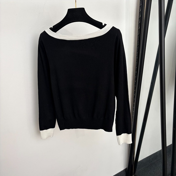 Contrast Trim Off Shoulder Knit Top