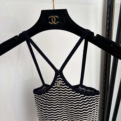 Wavy Striped Built In Bra Knit Cami Top