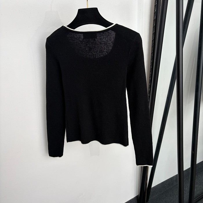 Embroidered Icon Detail Square Neck Long Sleeve Knit Top