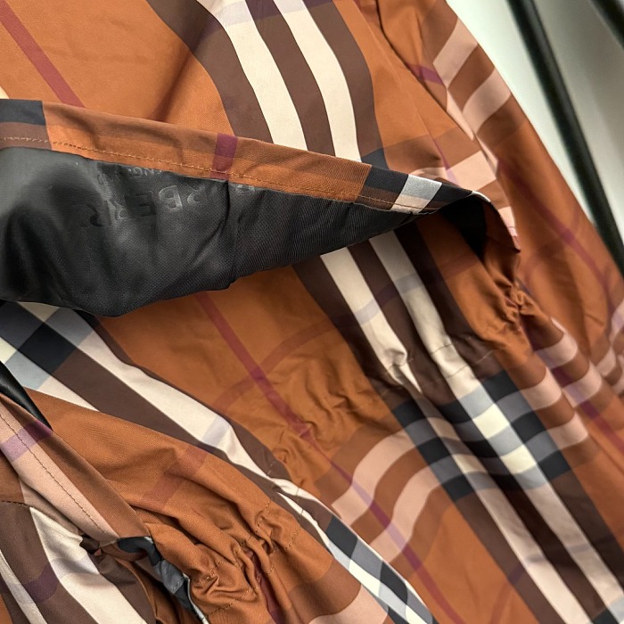 Contrast Plaid Print Letter Lining Hooded Trench Coat