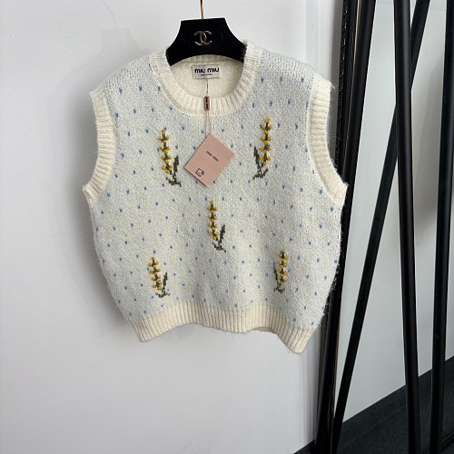 Yellow Floral Embroidery Polka Dot Knit Tank Top