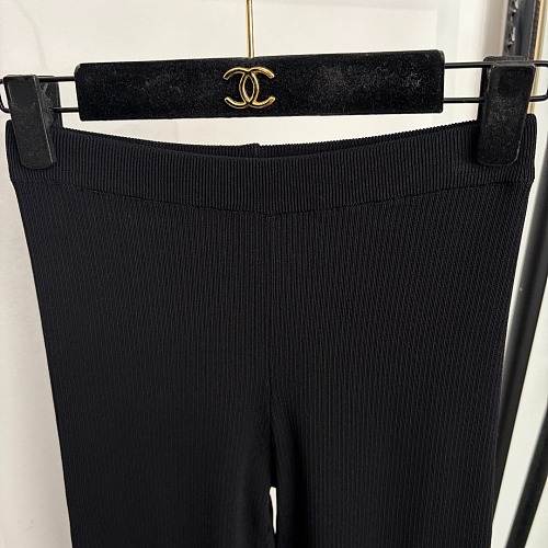 Metal Letter Detail Stretch Slim Fit Knit Biker Shorts