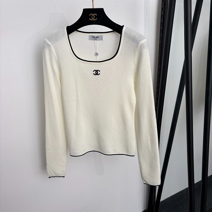 Chic Embroidered Graphic Square Neck Knit Top