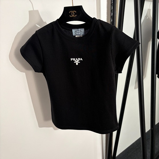 Letter Print Graphic Slim Fit Short Sleeve Tee