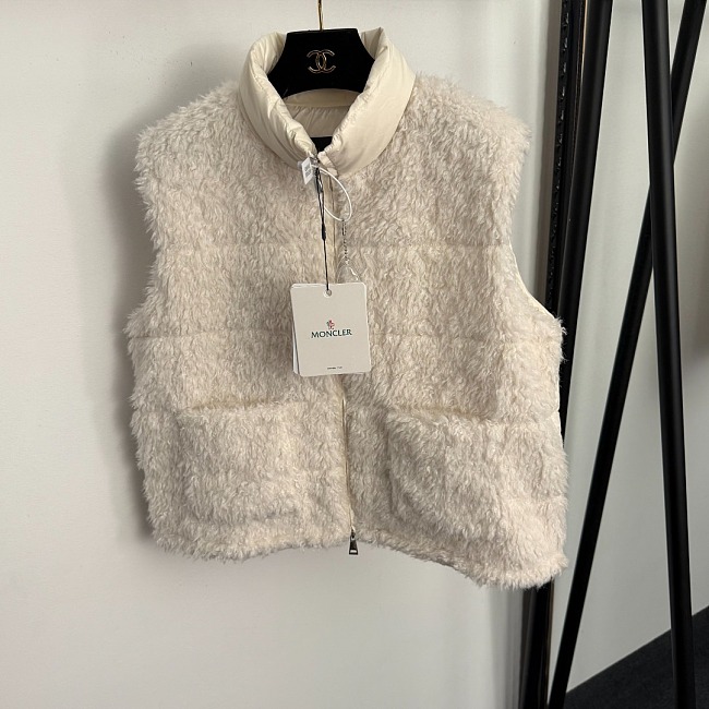 Contrast Teddy Fleece Puffer Vest Outerwear