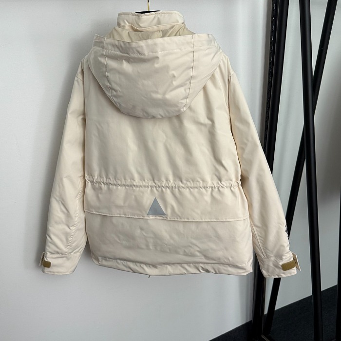 Detachable Hood Multi Pocket Drawstring Waist Hooded Puffer Jacket