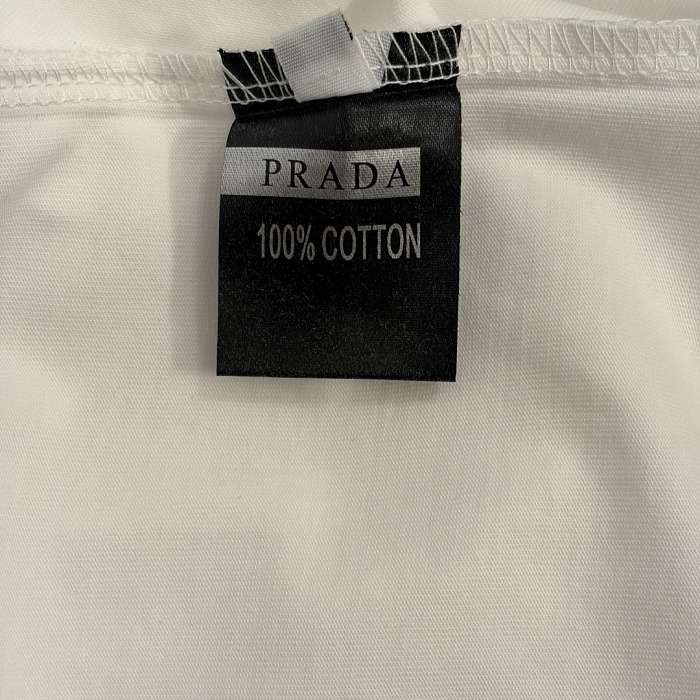 Sleek Icon Plaque Fitted Short Sleeve Tee